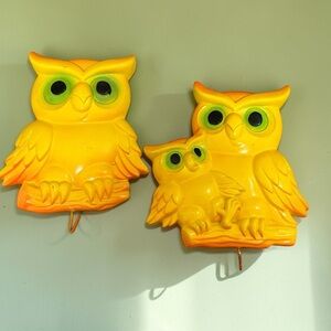 VTG 1977 Miller Studio Chalkware Owl Wall Plaques Set - Yellow Retro Kitschy